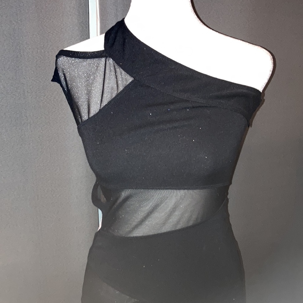 MY LITTLE BLACK DRESS TO BECOME YOURS. WORN ONCE ON MY HONEYMOON - Picture 5 of 11